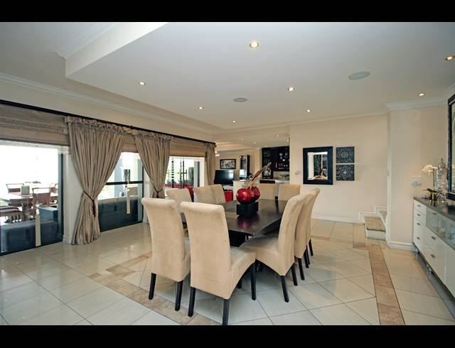 4 BEDROOM HOUSE FOR SALE IN HOUGHTON ESTATE